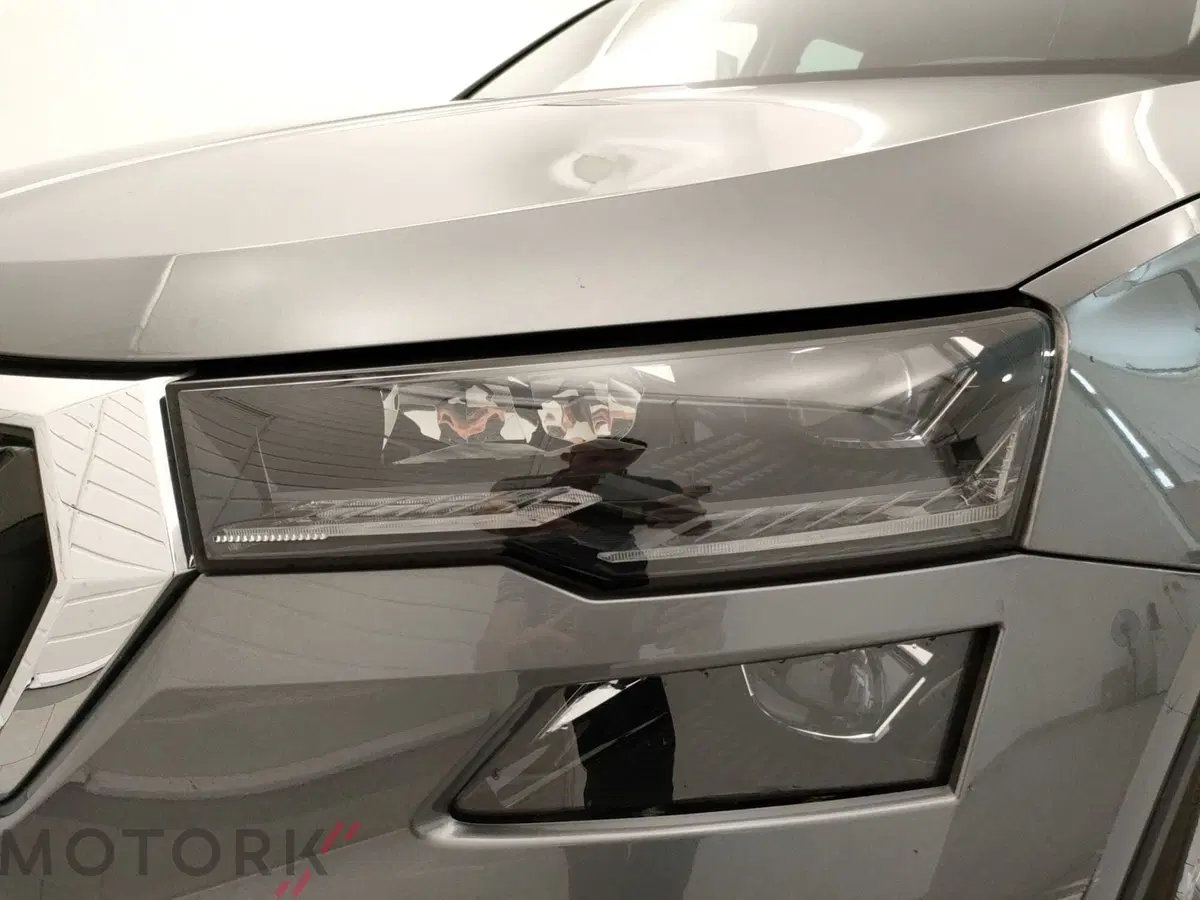 Skoda Karoq usata a Varese (7)