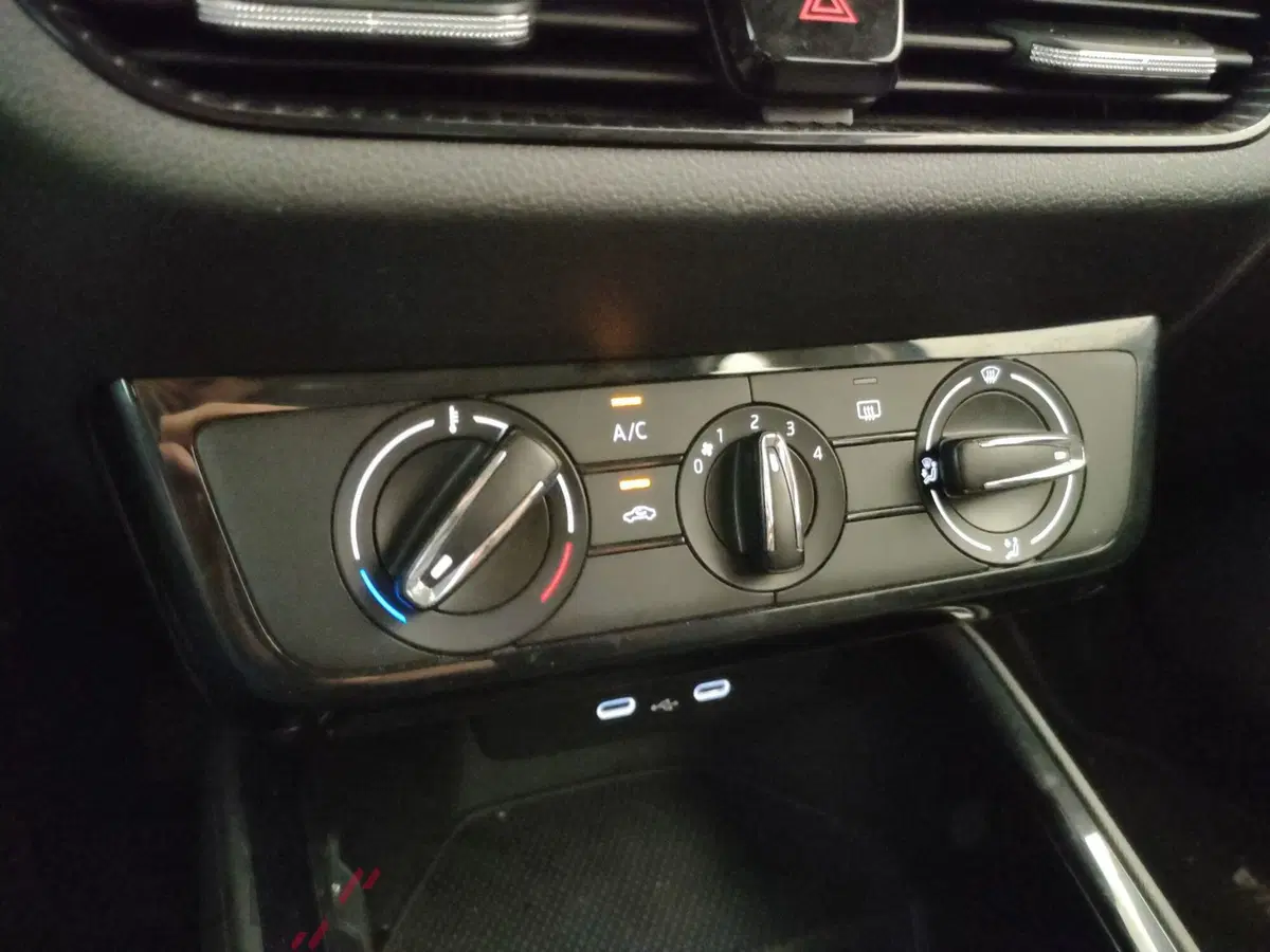 Skoda Fabia usata a Varese (13)
