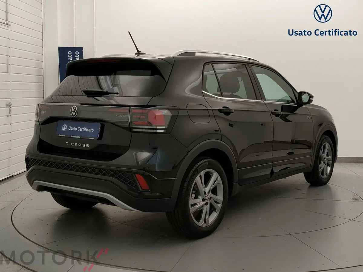 Volkswagen T-Cross usata a Varese (5)