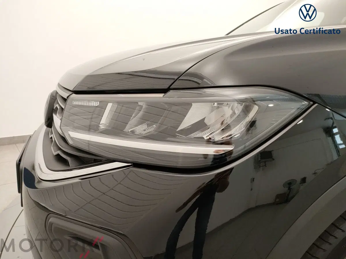 Volkswagen T-Cross usata a Varese (7)