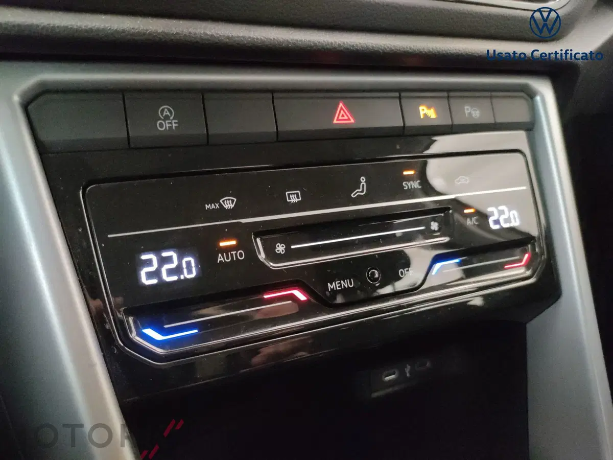 Volkswagen T-Roc usata a Varese (13)