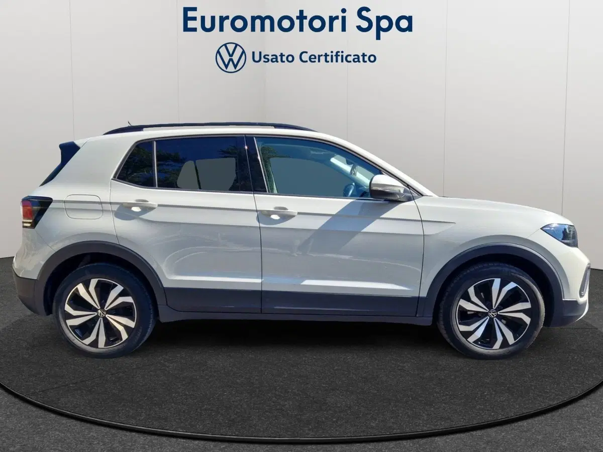 Volkswagen T-Cross usata a Siena (6)