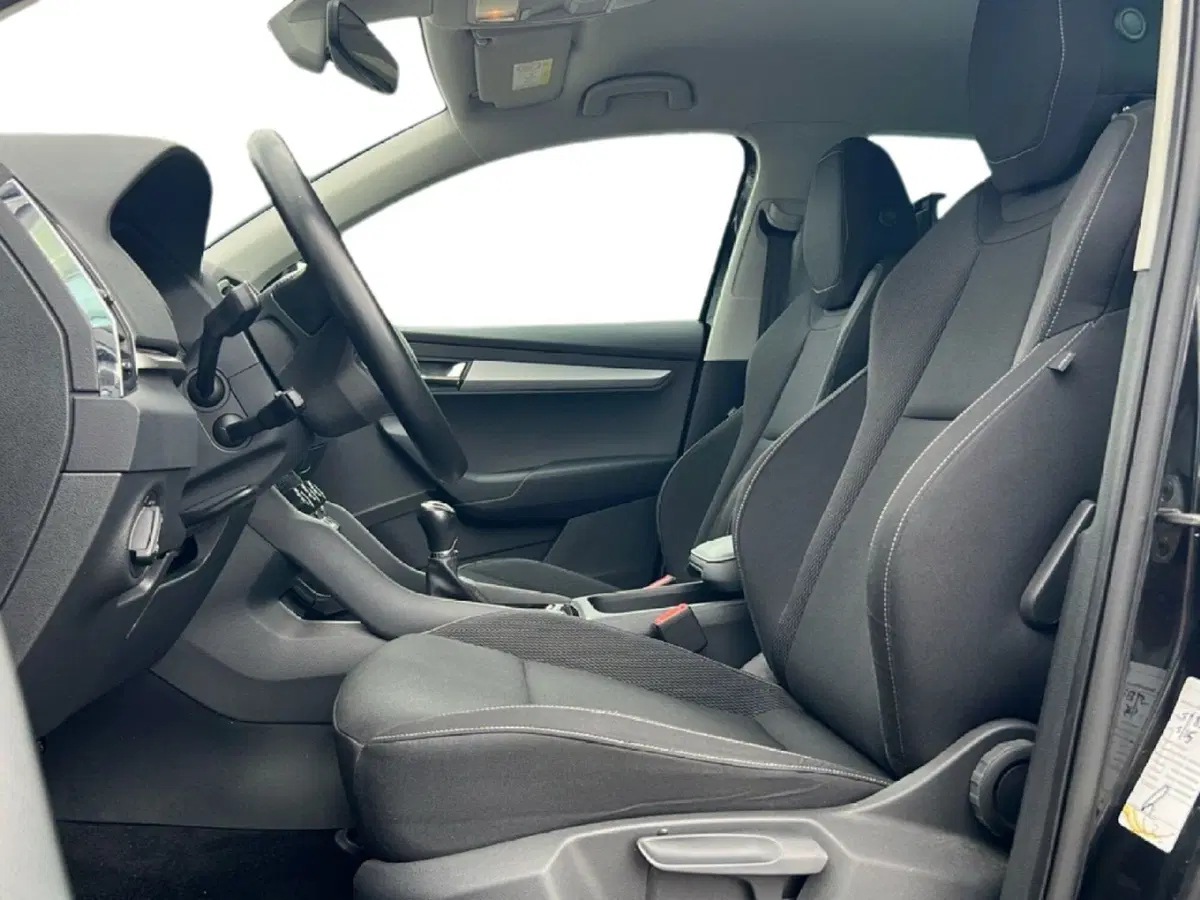 Skoda Karoq usata a Siena (11)