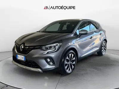Renault Captur 1.6 full hybrid Techno 145cv auto del 2023 usata a Roma