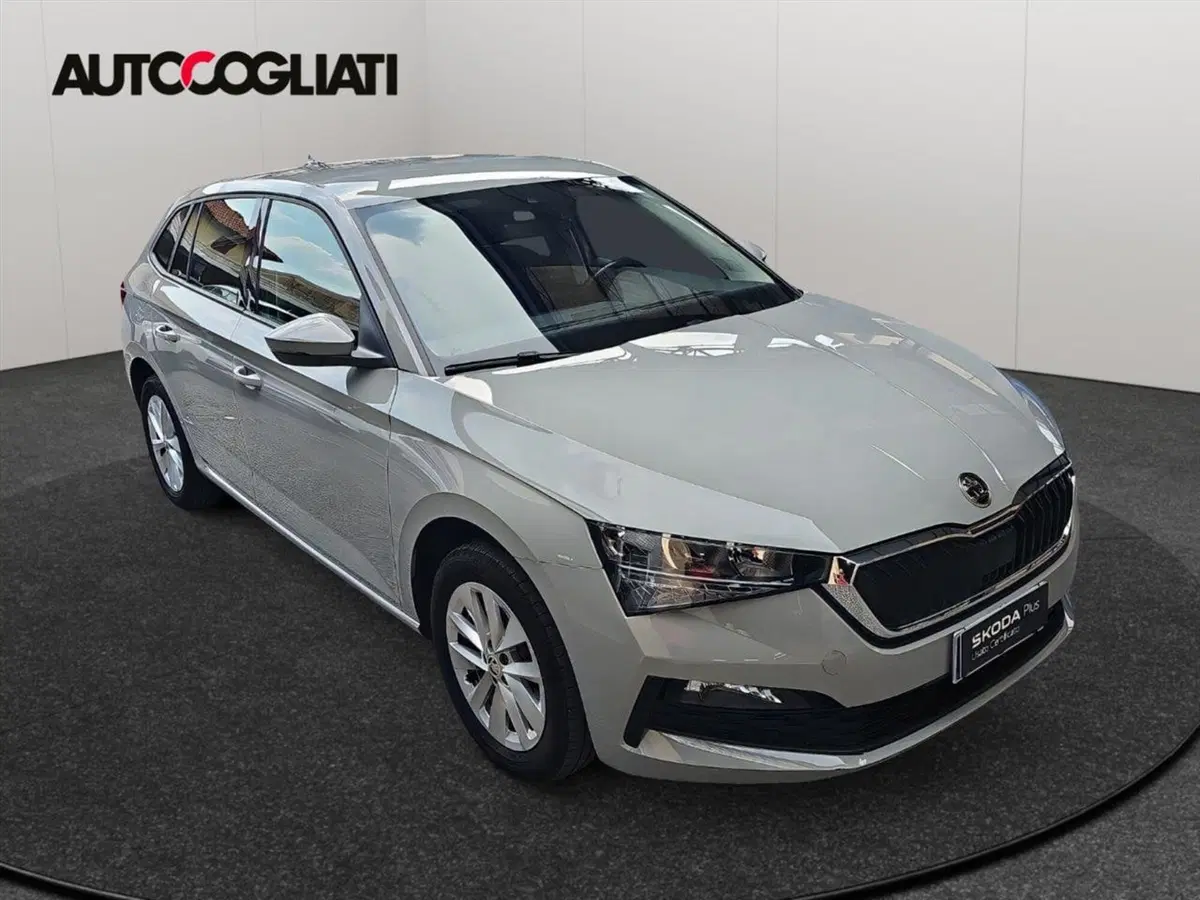 Skoda Scala usata a Lecco (8)