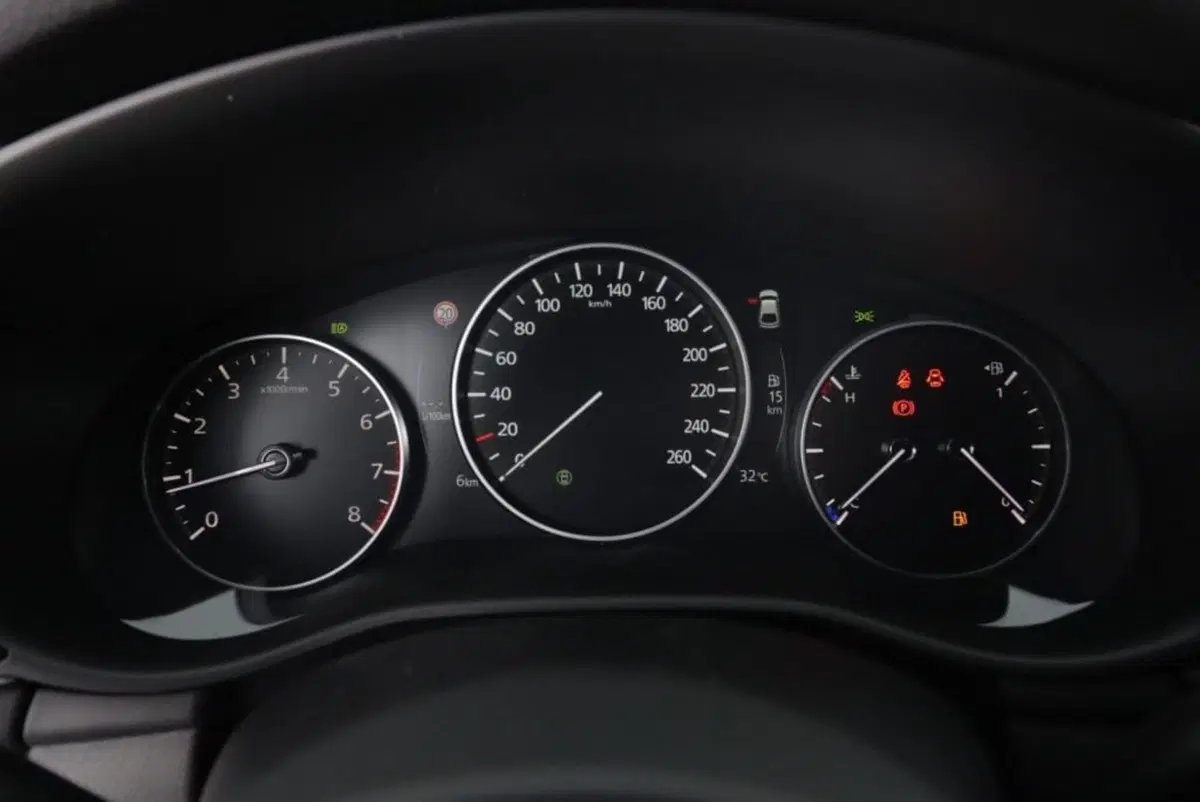 Mazda Mazda3 Hatchback nuova a Bologna (8)