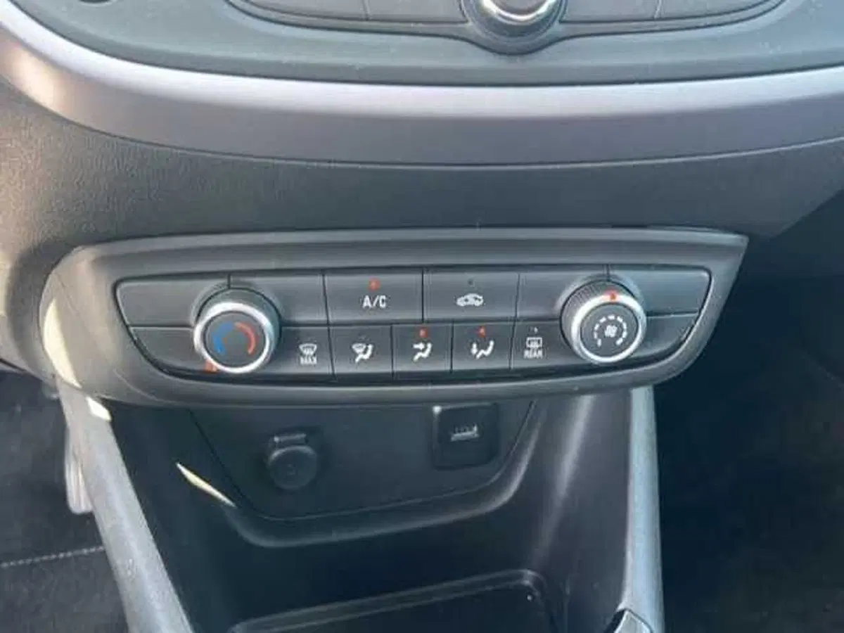 Opel Crossland X usata a Ravenna (14)