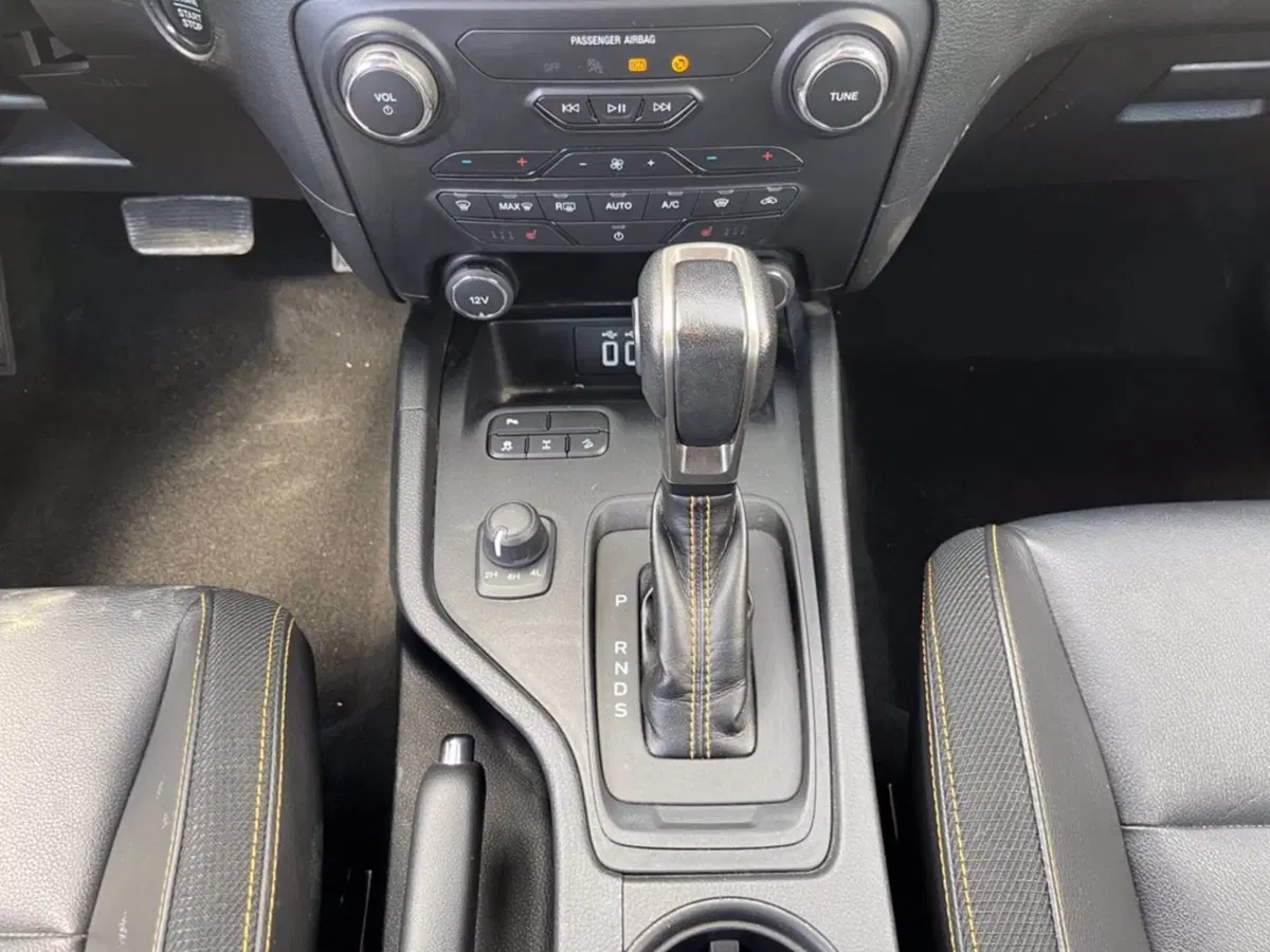 Ford Ranger Pick-up usata a Milano (16)