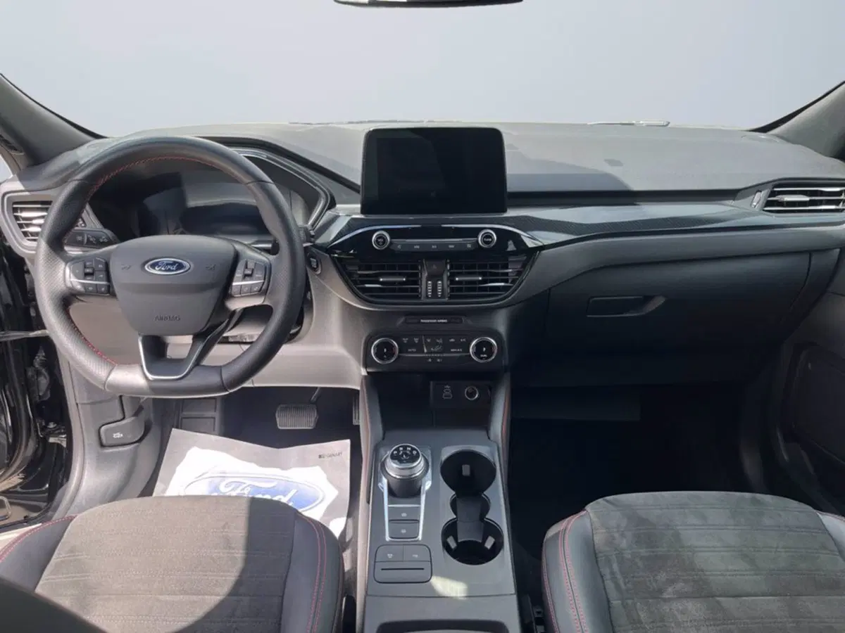 Ford Kuga usata a Milano (11)