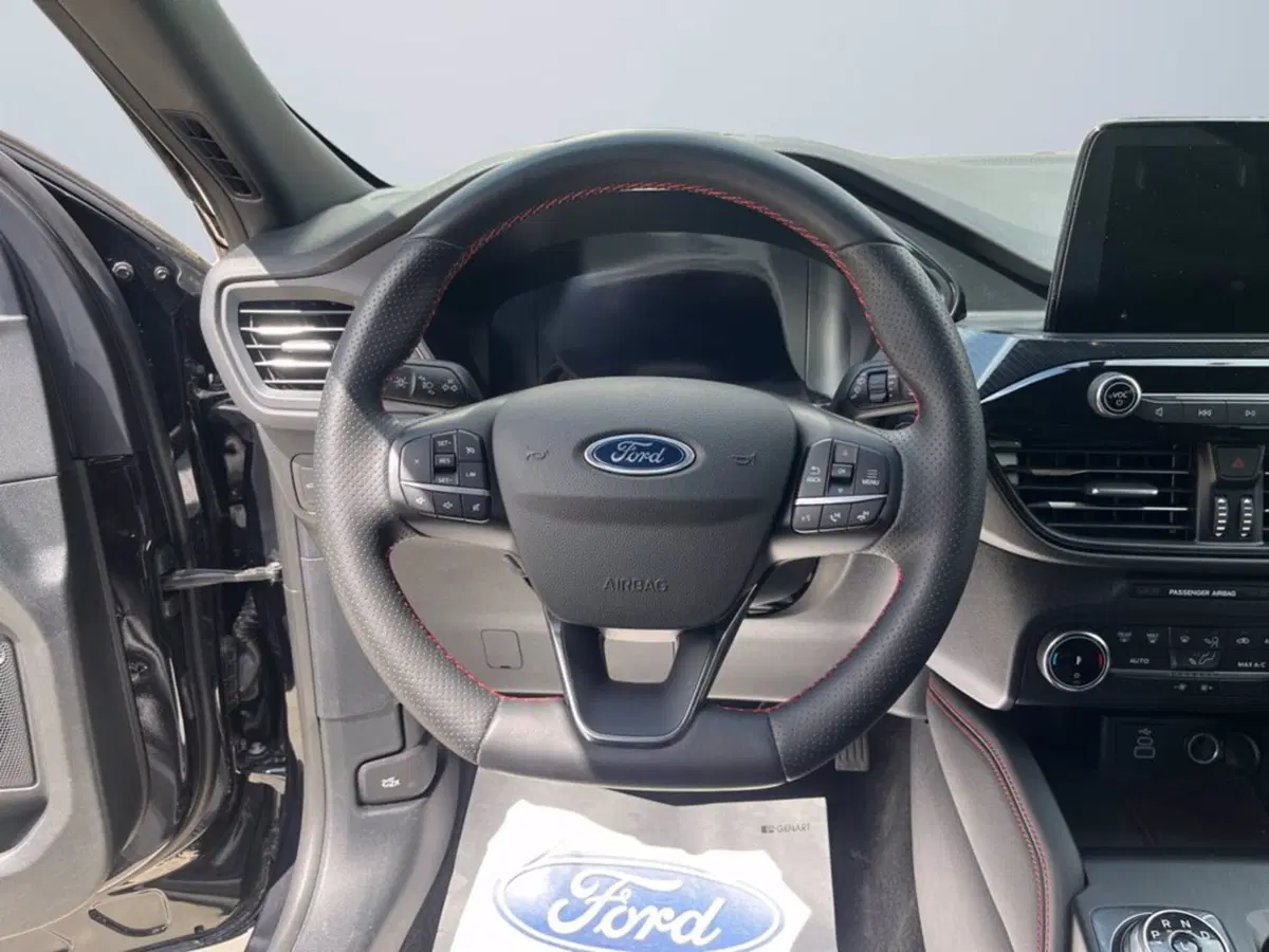 Ford Kuga usata a Milano (13)