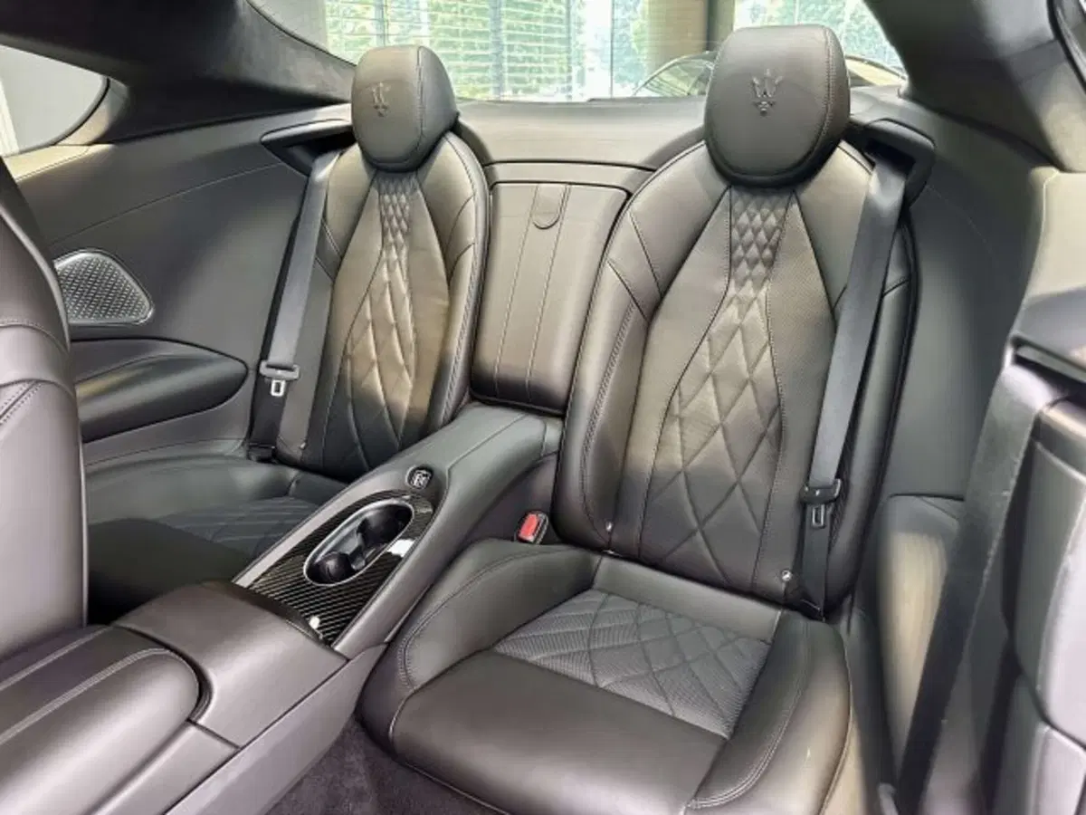 Maserati Granturismo usata a Torino (11)