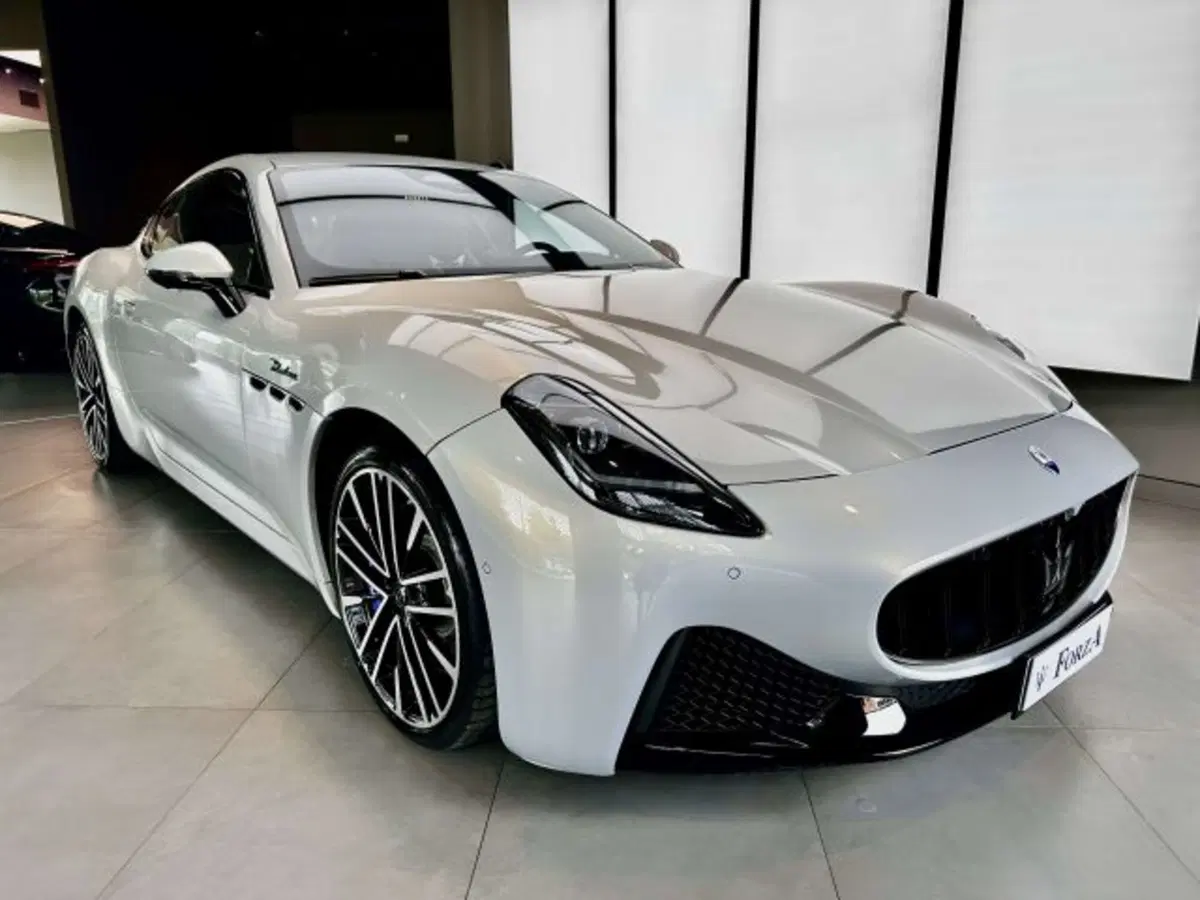 Maserati Granturismo usata a Torino (3)
