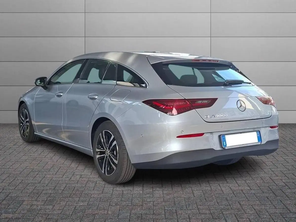Mercedes-Benz CLA Shooting Brake usata a Torino (2)