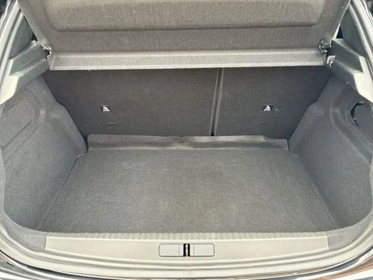 Peugeot 208 usata a Ancona (7)