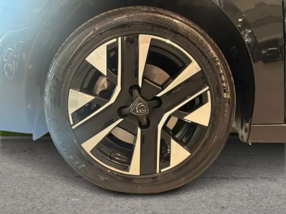 Peugeot 208 usata a Ancona (8)