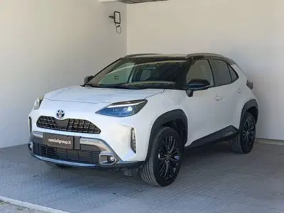 Toyota Yaris Cross 1.5h GR Sport Black Sky fwd 116cv e-cvt del 2022 usata a Mosciano Sant'Angelo