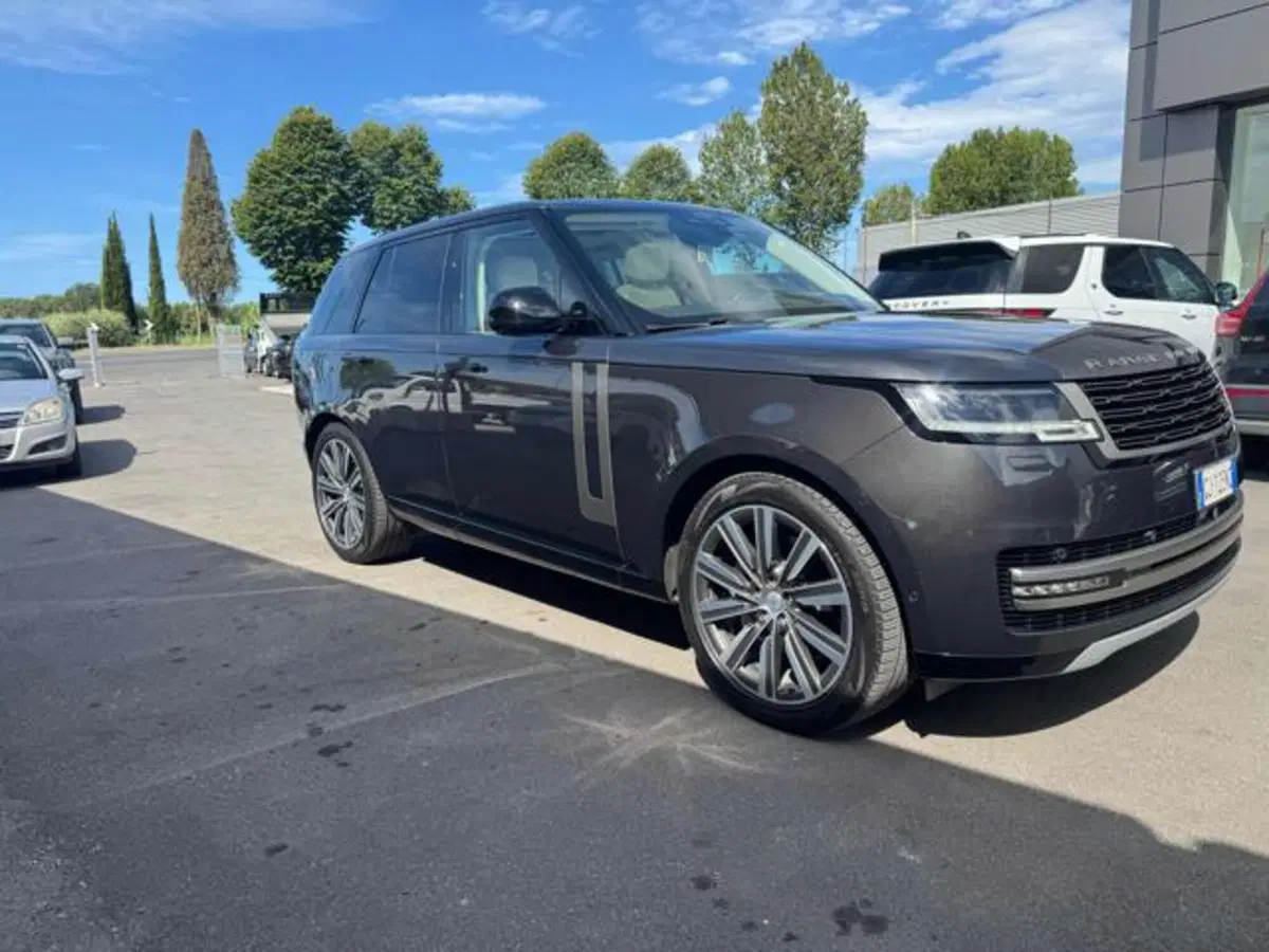 Land Rover Range Rover usata a Lucca (2)