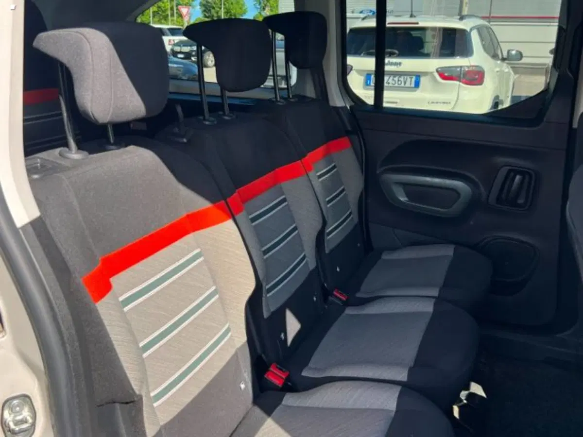 Citroen Berlingo usata a Lucca (12)