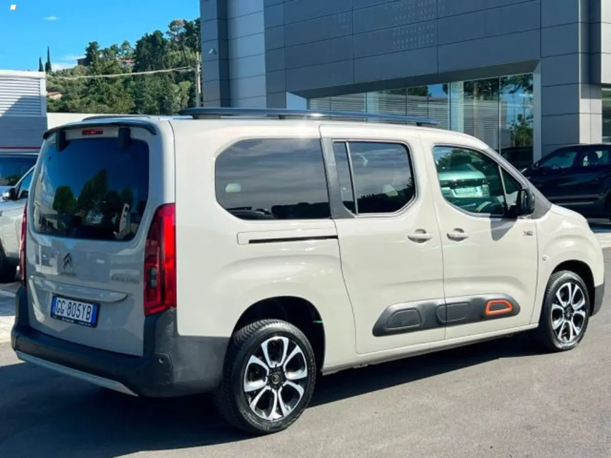 Citroen Berlingo usata a Lucca (4)