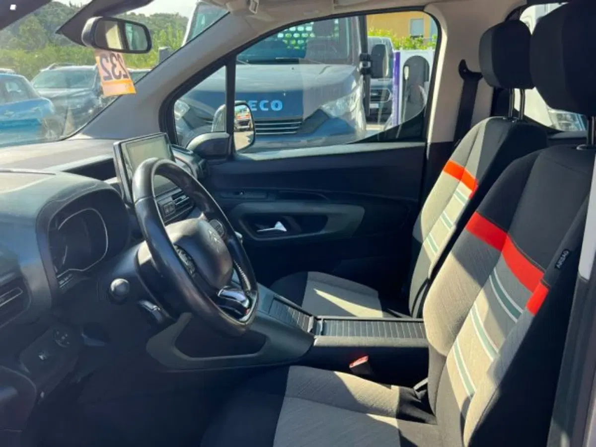 Citroen Berlingo usata a Lucca (7)