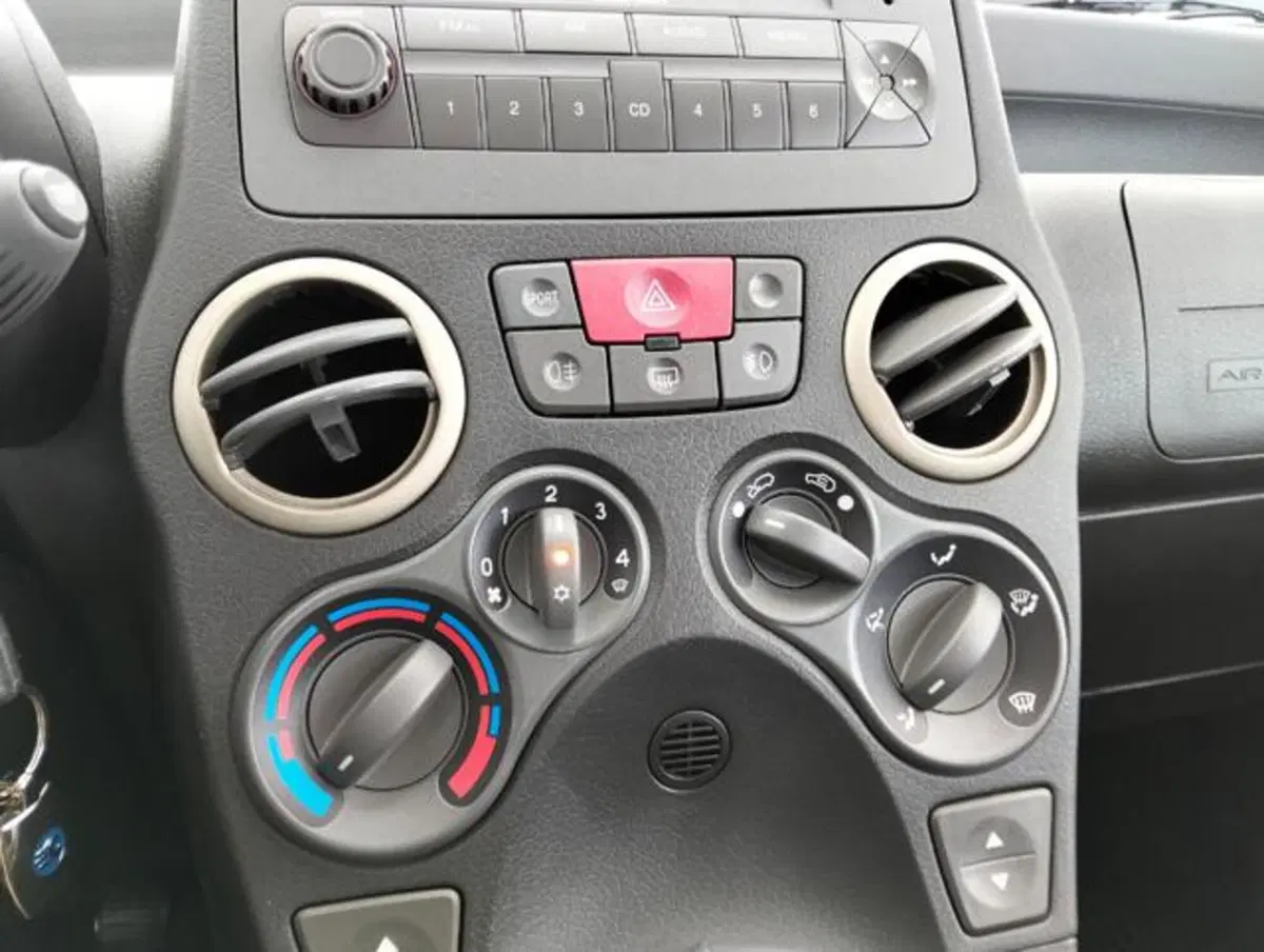 Fiat Panda usata a Como (13)