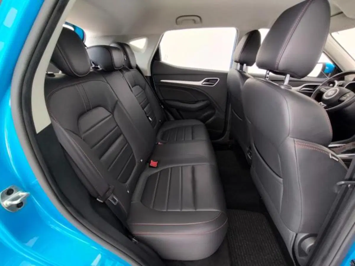 Mg ZS (2021-->) usata a Como (5)