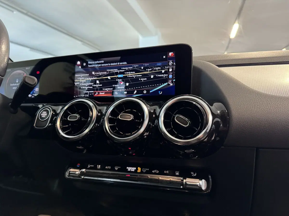 Mercedes-Benz GLA SUV usata a Messina (12)