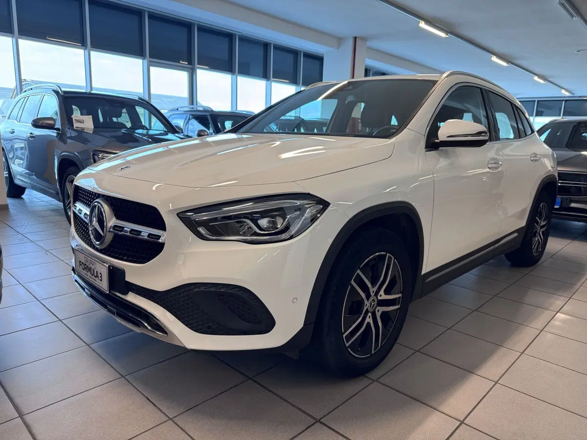 Mercedes-Benz GLA SUV usata a Messina