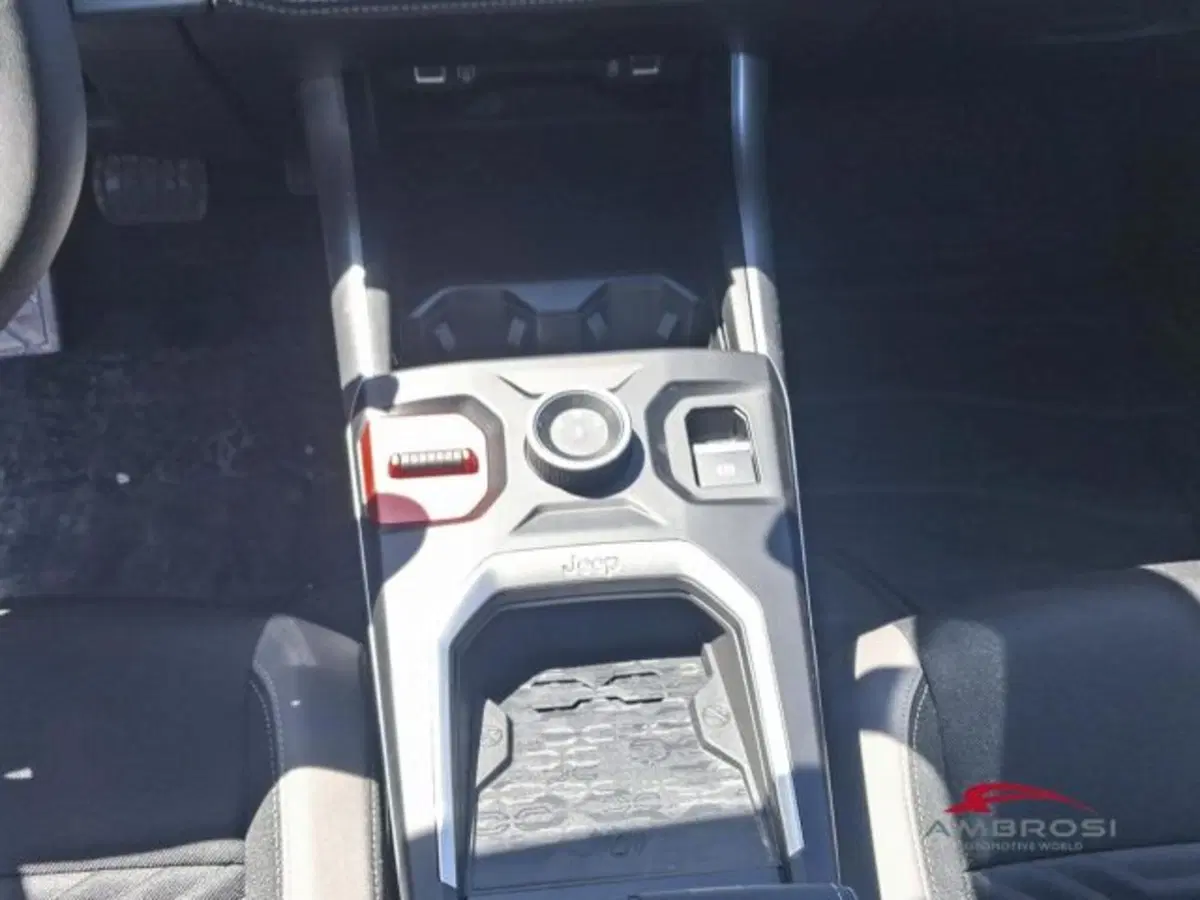 Jeep Compass nuova a Perugia (15)