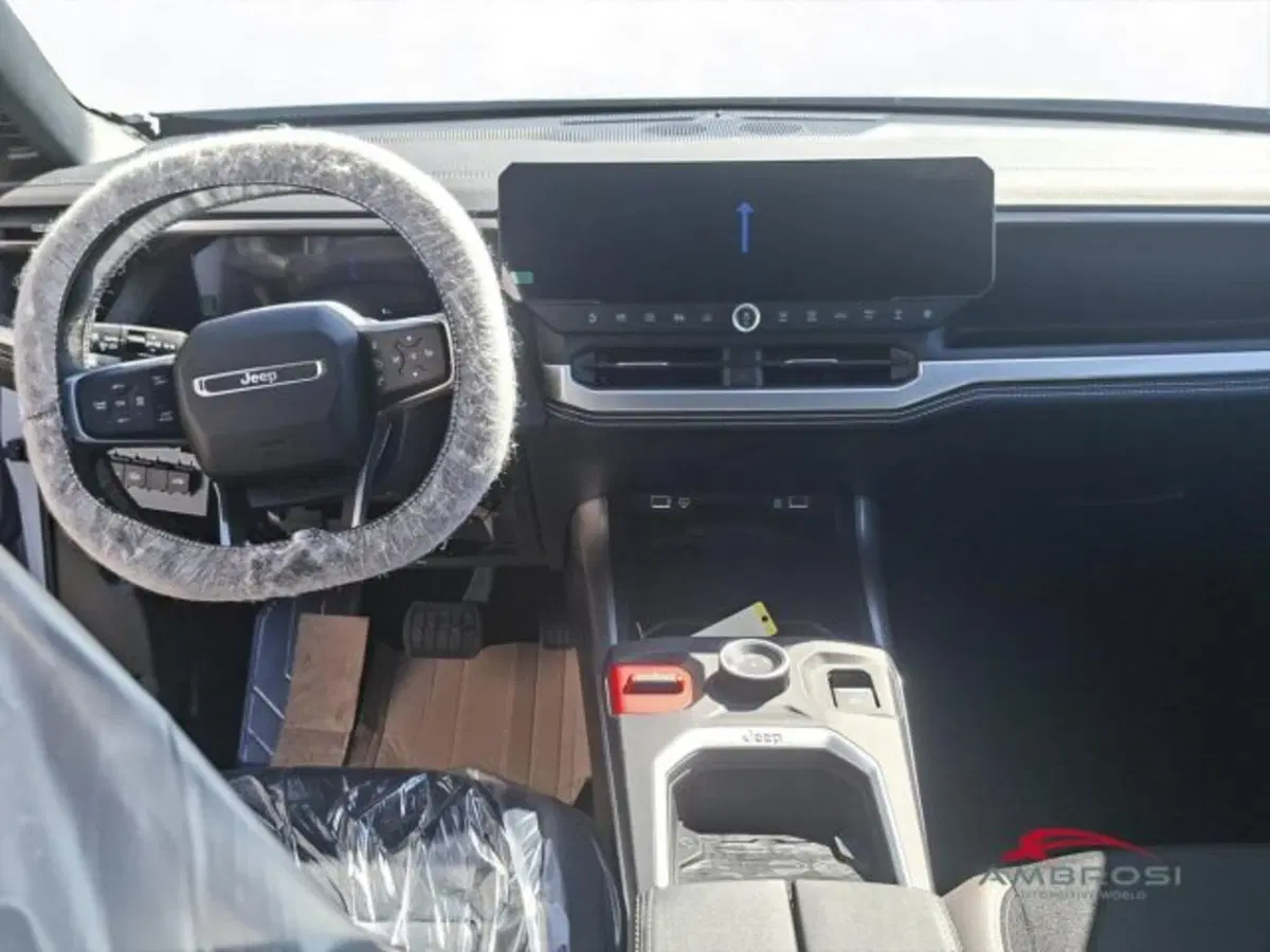 Jeep Compass nuova a Perugia (13)