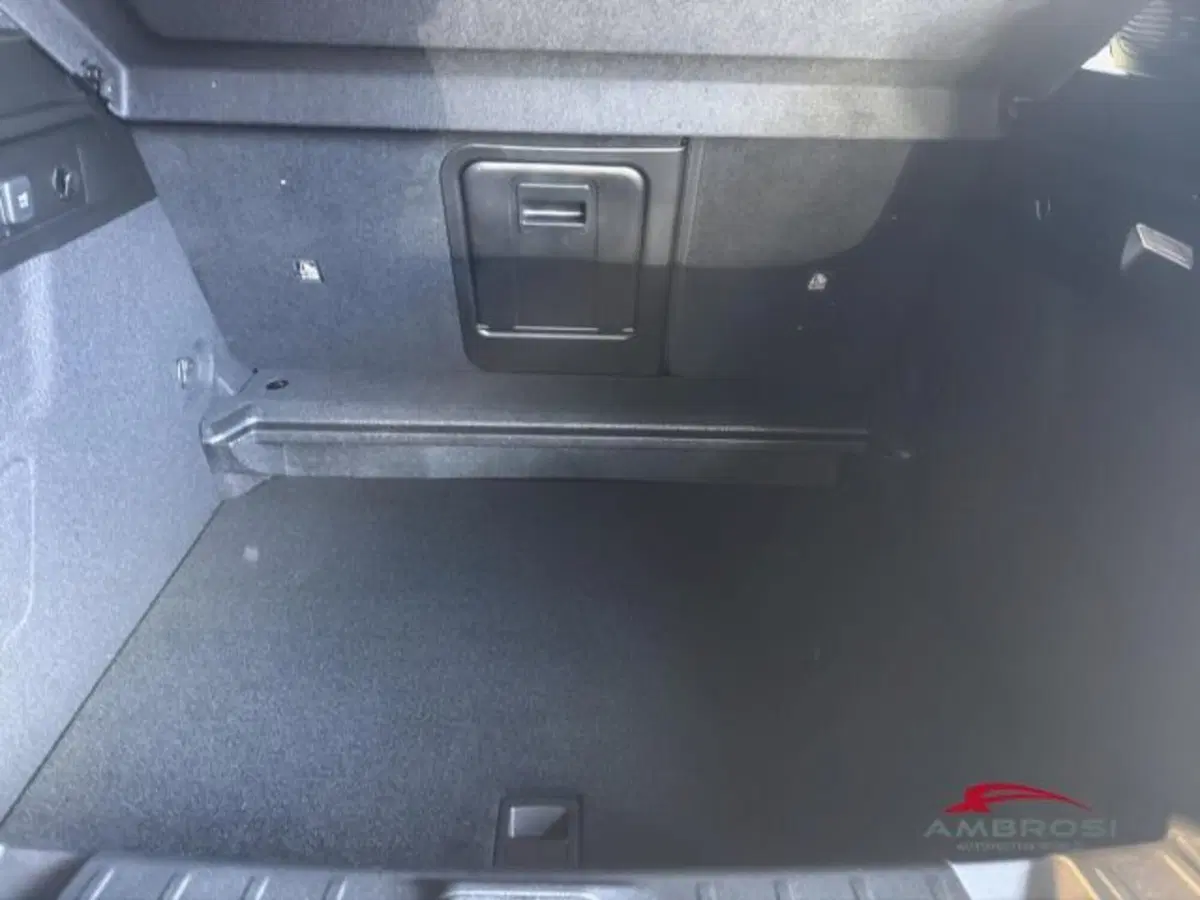 Alfa Romeo Tonale nuova a Perugia (8)
