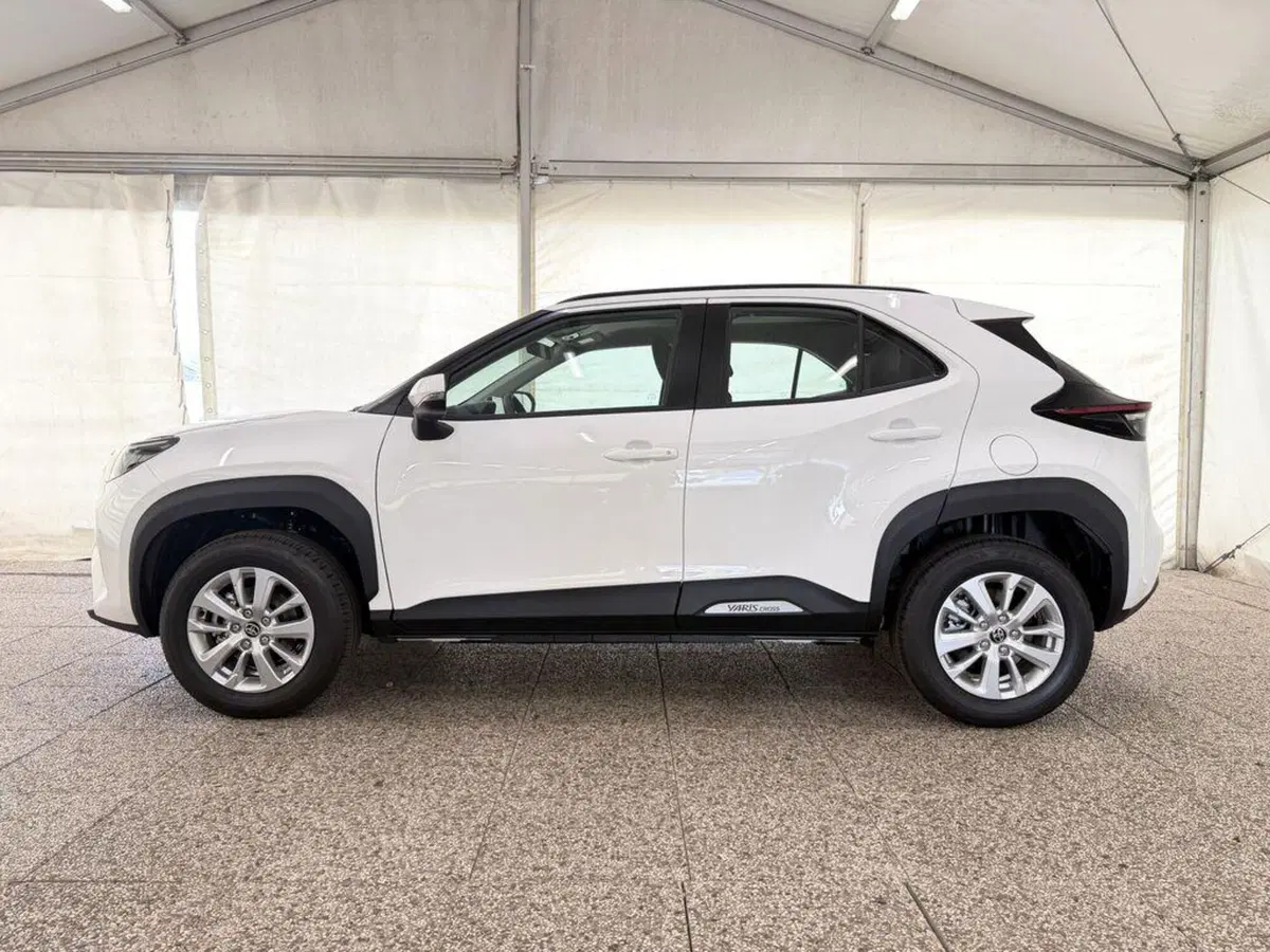 Toyota Yaris Cross nuova a Monza e Brianza (3)
