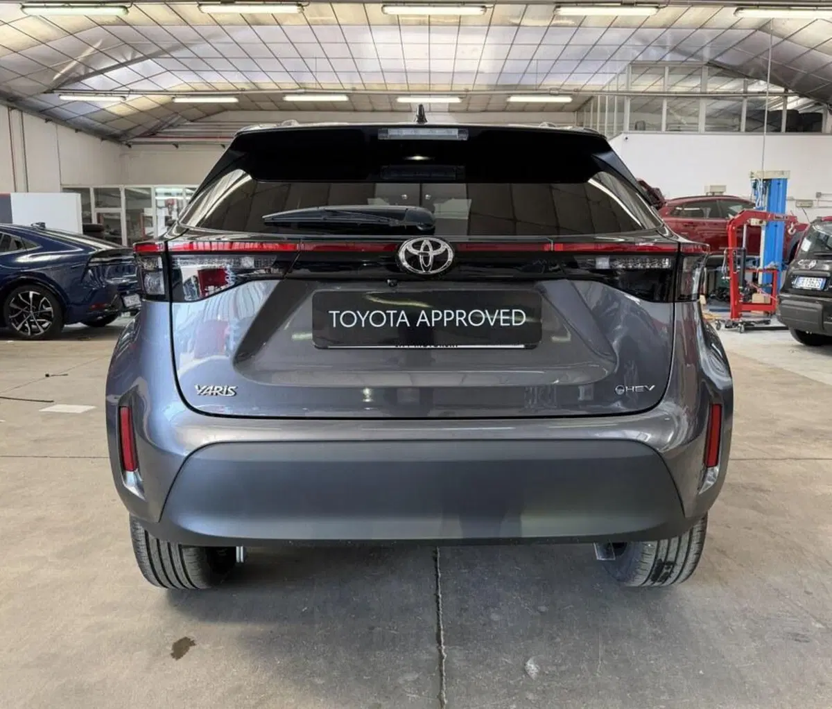 Toyota Yaris Cross nuova a Monza e Brianza (5)