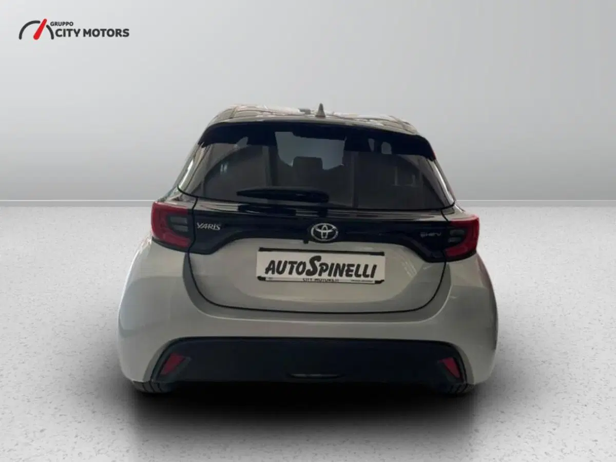 Toyota Yaris Cross nuova a Monza e Brianza (3)