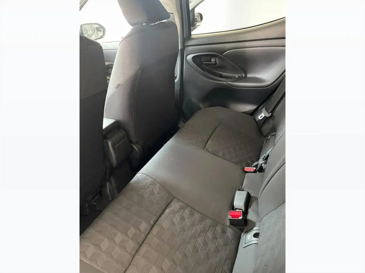Toyota Yaris Cross nuova a Monza e Brianza (5)