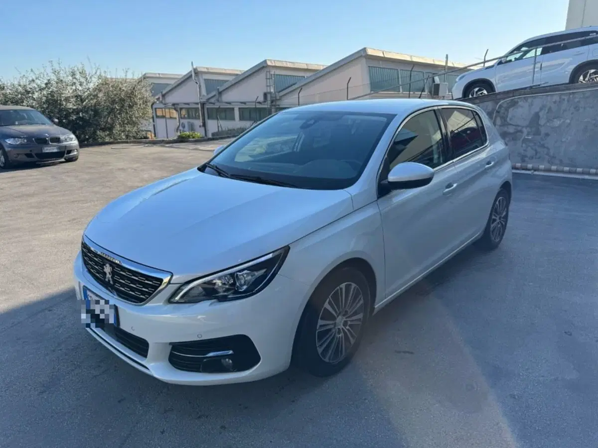 Peugeot 308 usata a Macerata