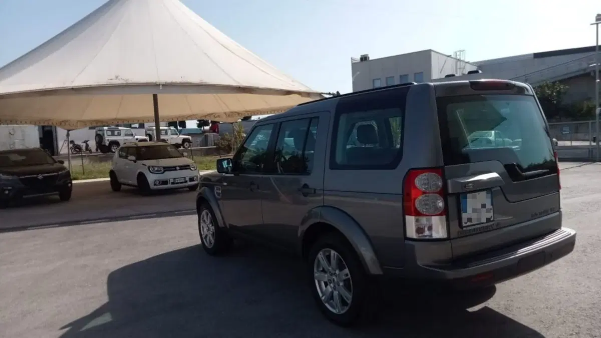 Land Rover Discovery usata a Macerata (8)