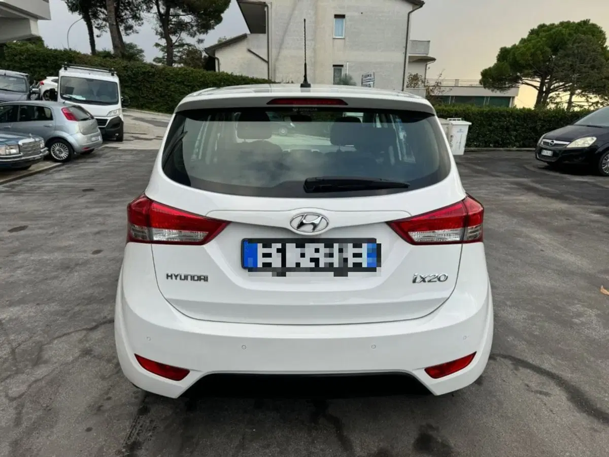 Hyundai ix20 usata a Macerata (5)