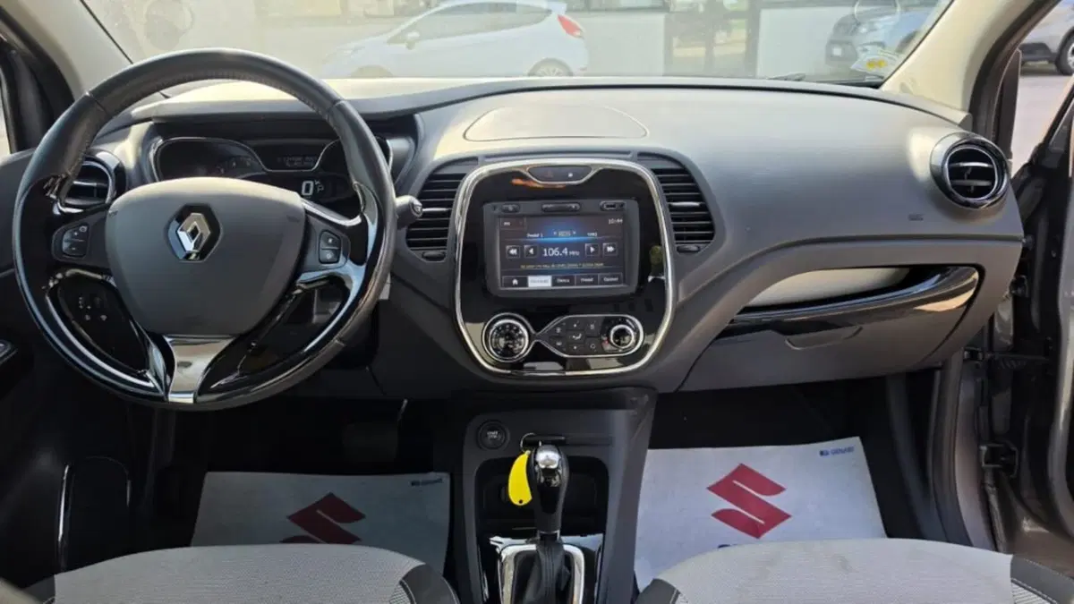 Renault Captur usata a Macerata (9)