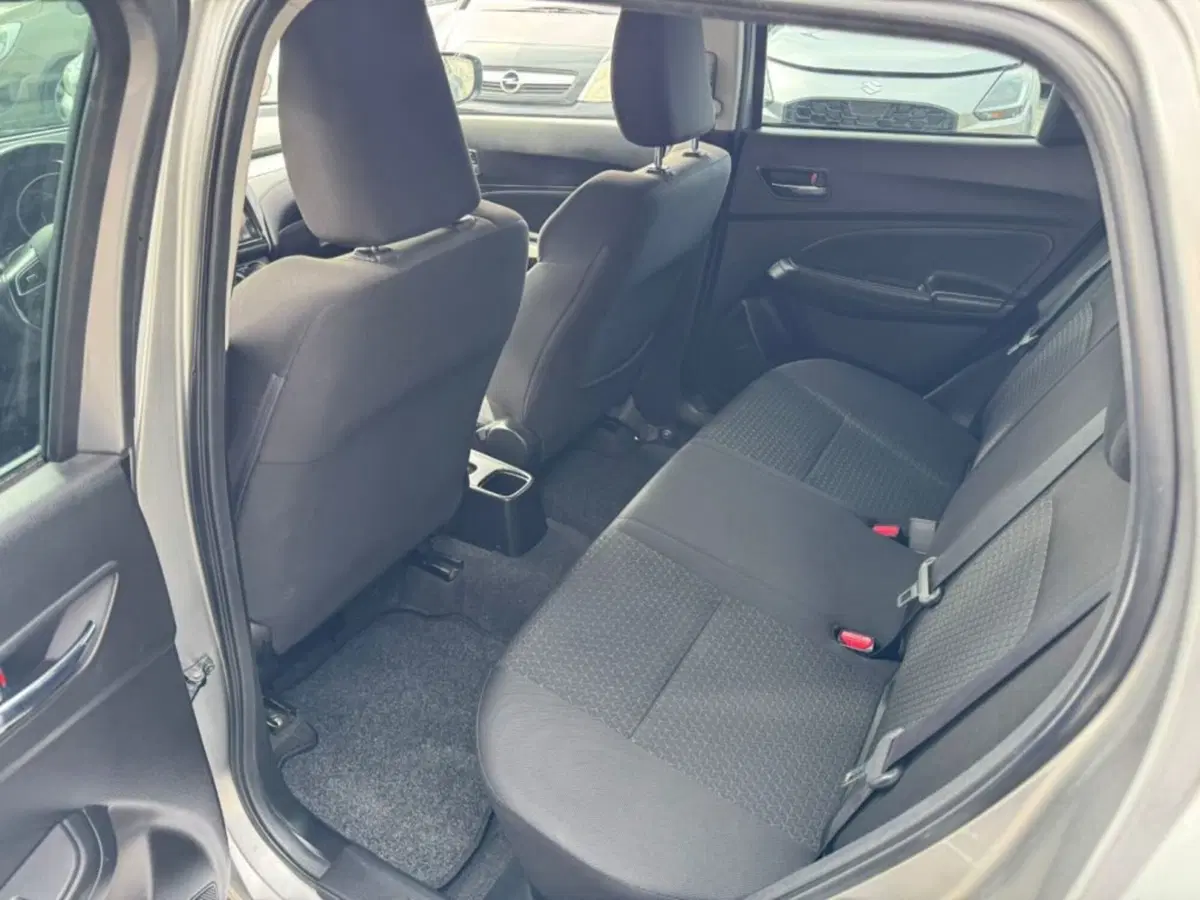 Suzuki Swift usata a Macerata (8)