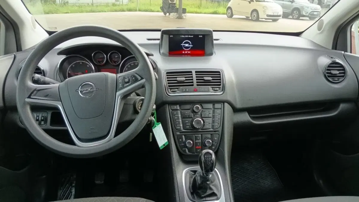 Opel Meriva usata a Macerata (9)
