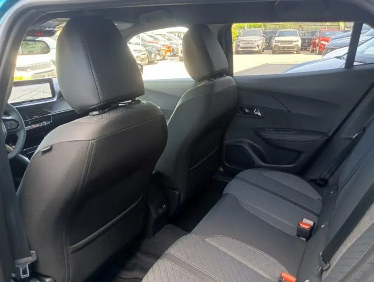 Peugeot 2008 nuova a Brescia (10)