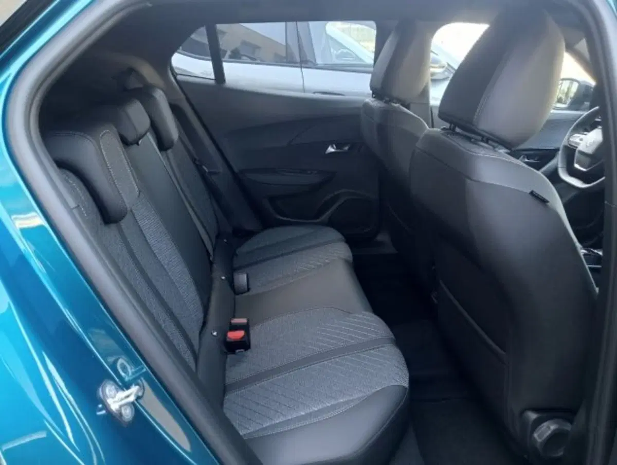 Peugeot 2008 nuova a Brescia (17)