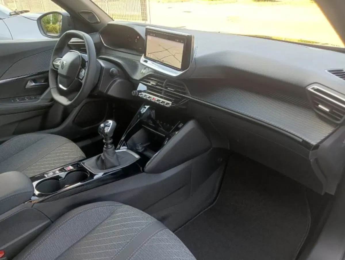 Peugeot 2008 nuova a Brescia (20)