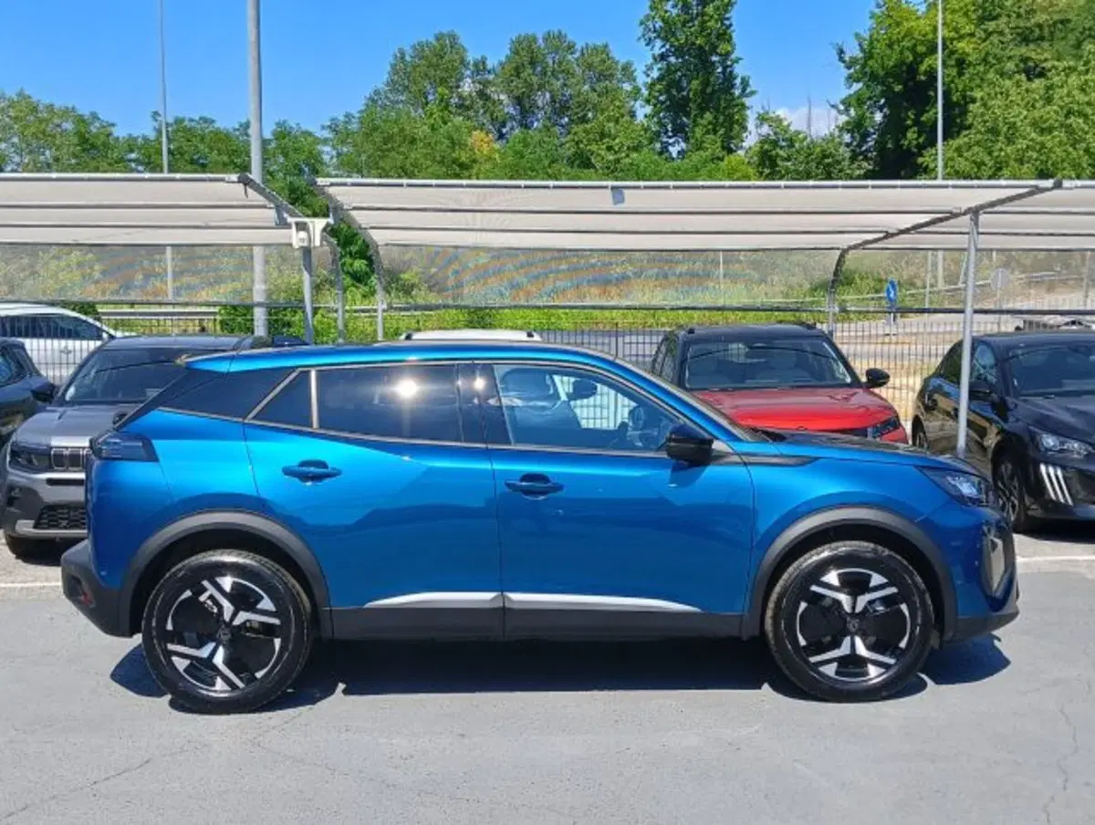 Peugeot 2008 nuova a Brescia (4)