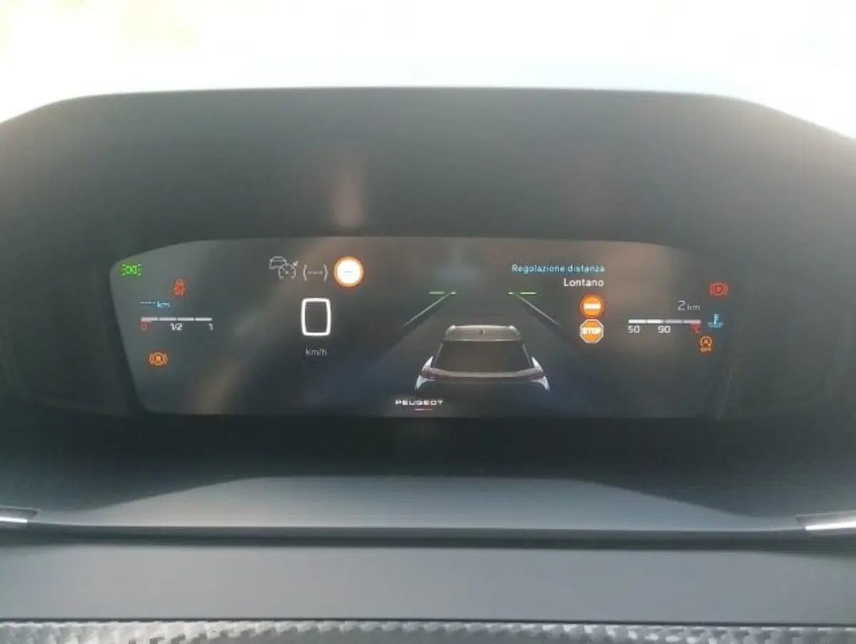 Peugeot 2008 nuova a Brescia (7)