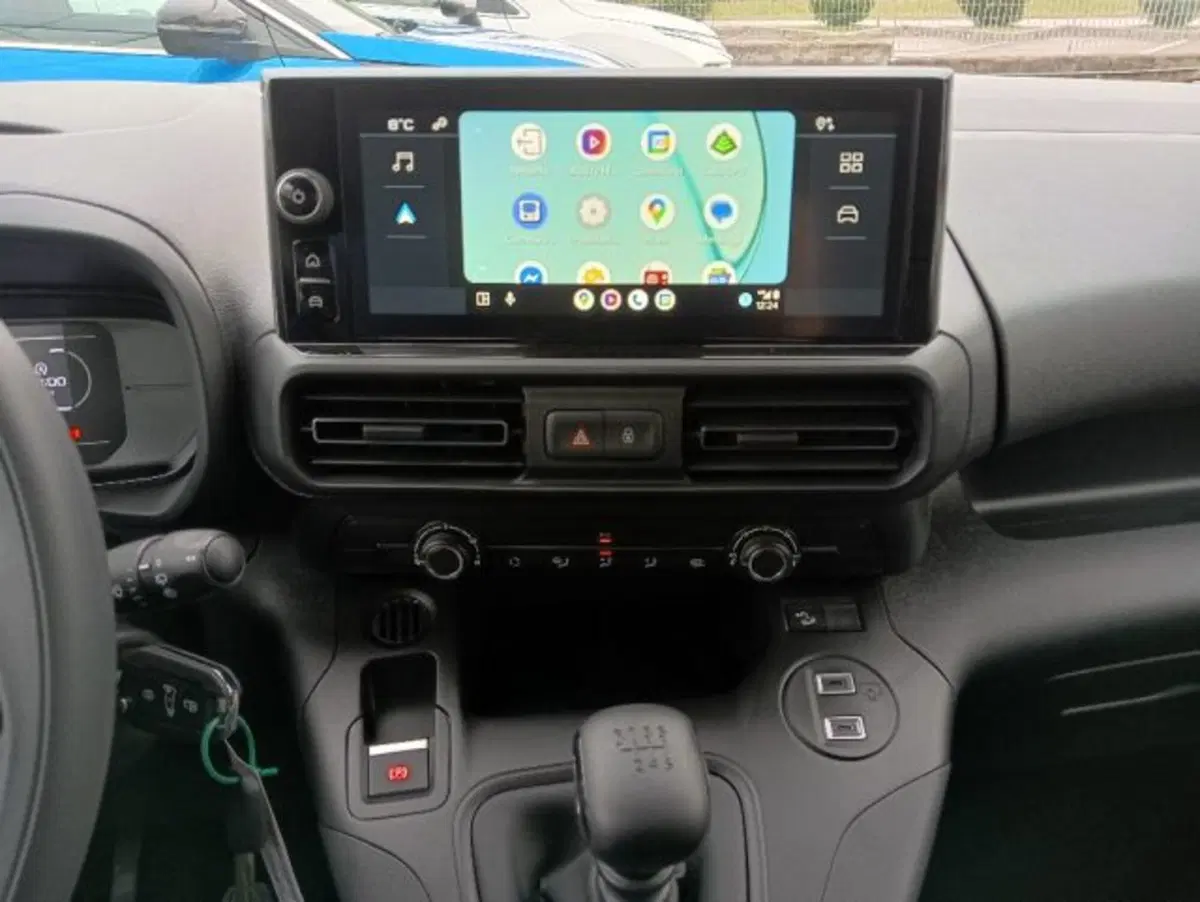 Toyota Proace City Furgone nuova a Brescia (3)
