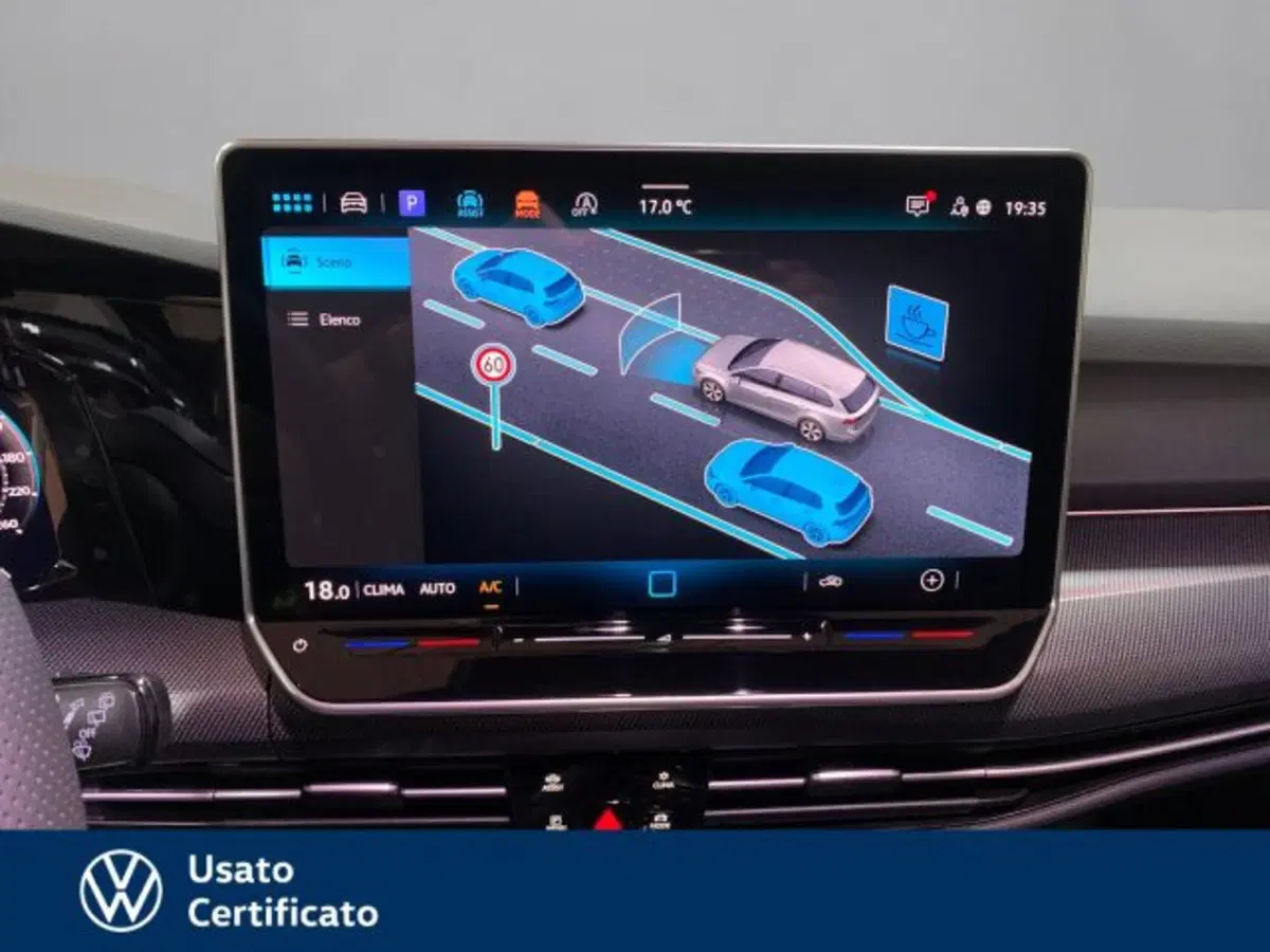 Volkswagen Golf Variant nuova a Vicenza (15)