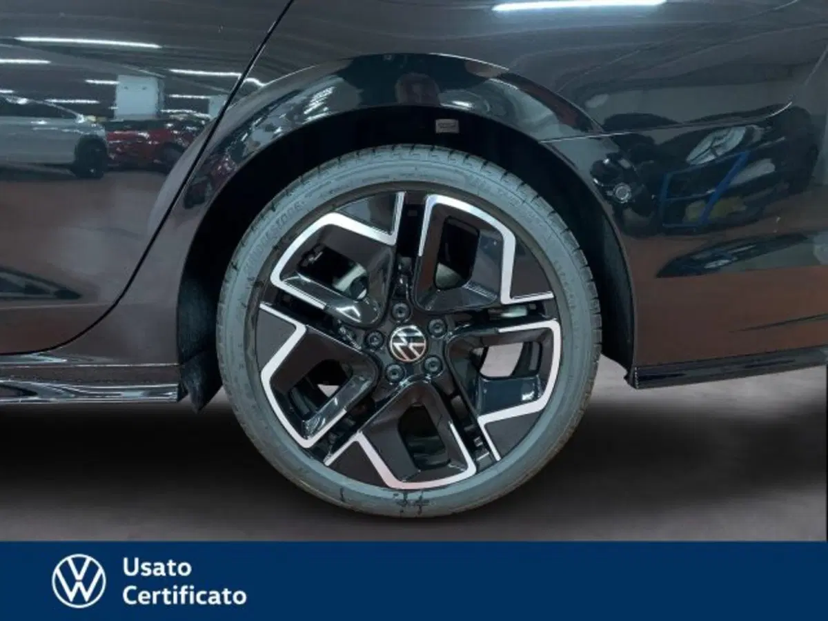Volkswagen Golf Variant nuova a Vicenza (18)