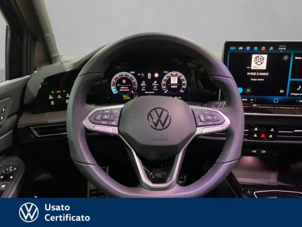 Volkswagen Golf Variant nuova a Vicenza (9)